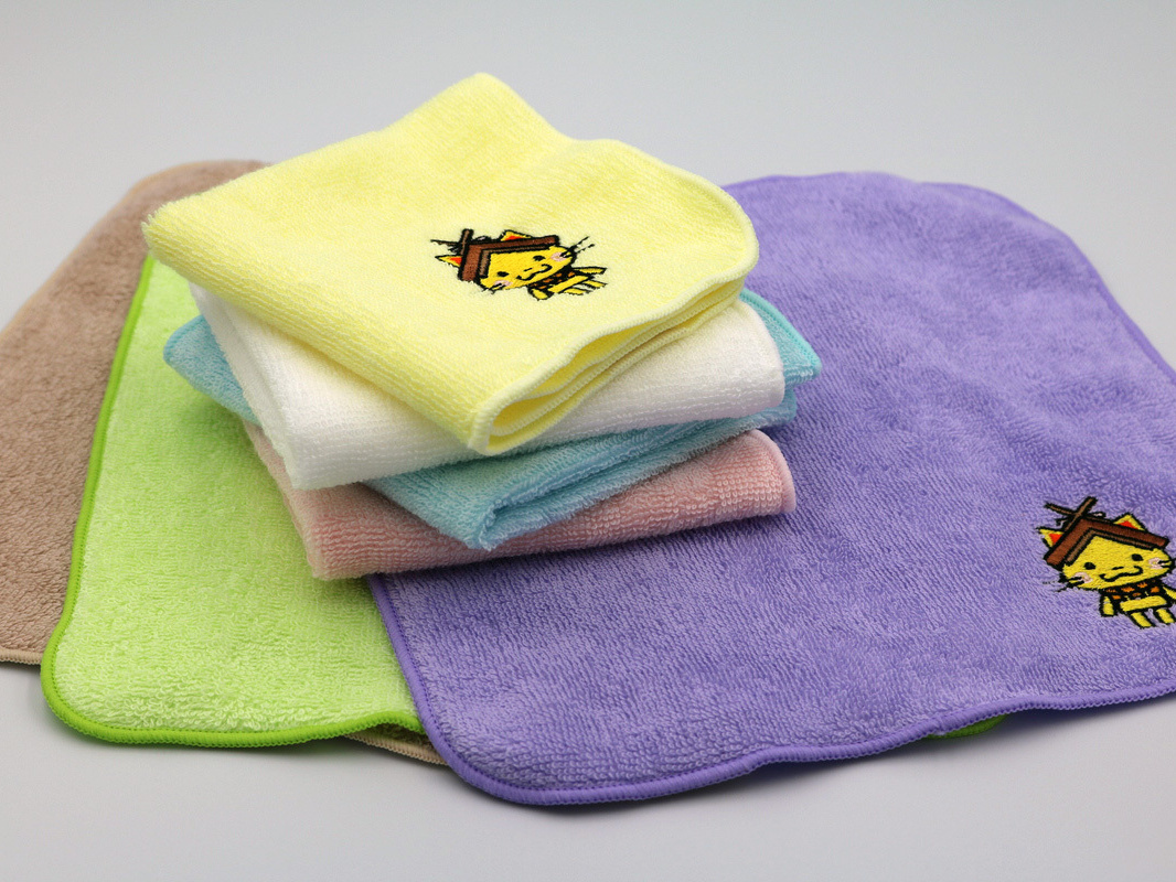 ハンカチタオル花曇り)